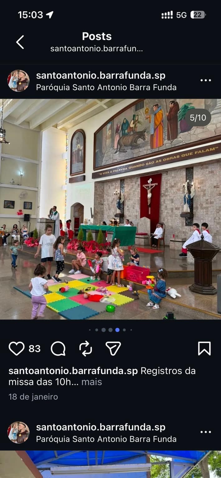 Momento de oração na paróquia